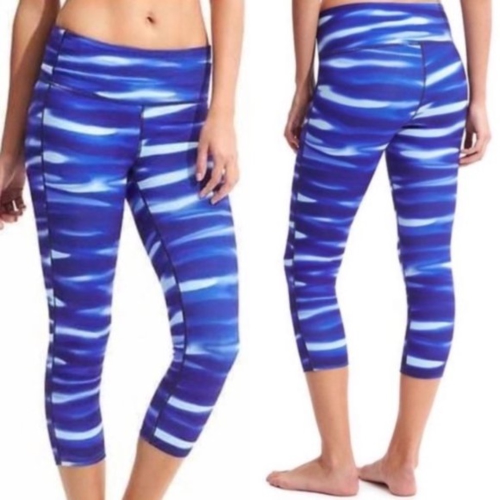 Athleta leggings high rise H20 blue water print cropped capri
